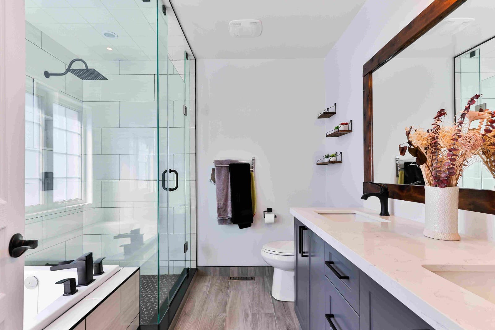 Semi-Frameless Shower Screen for Modern Living