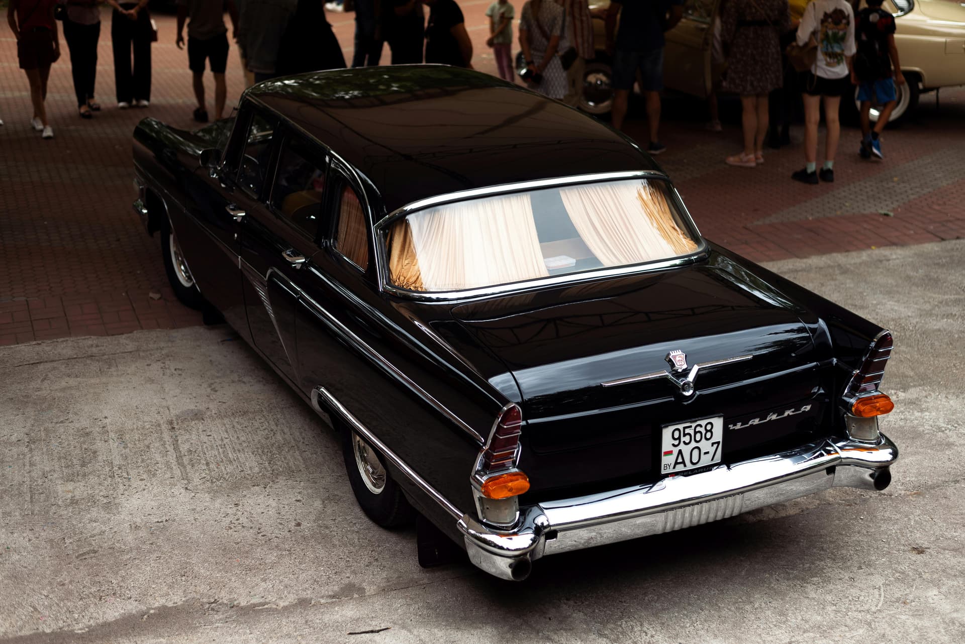 Your Top Choice for Luxury SUVs &amp; Limousines