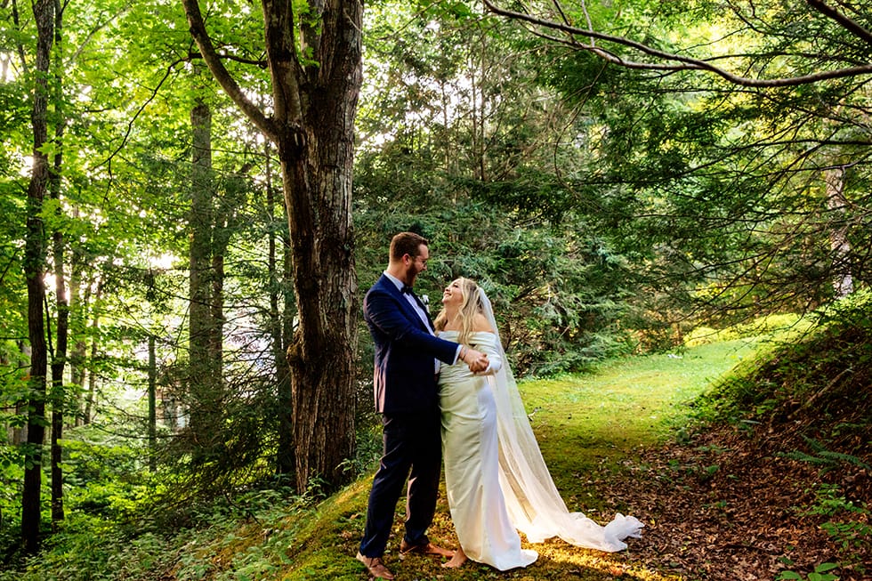 Rizing Falcon Photography: Wedding Photography With a Timeless, Romantic Style