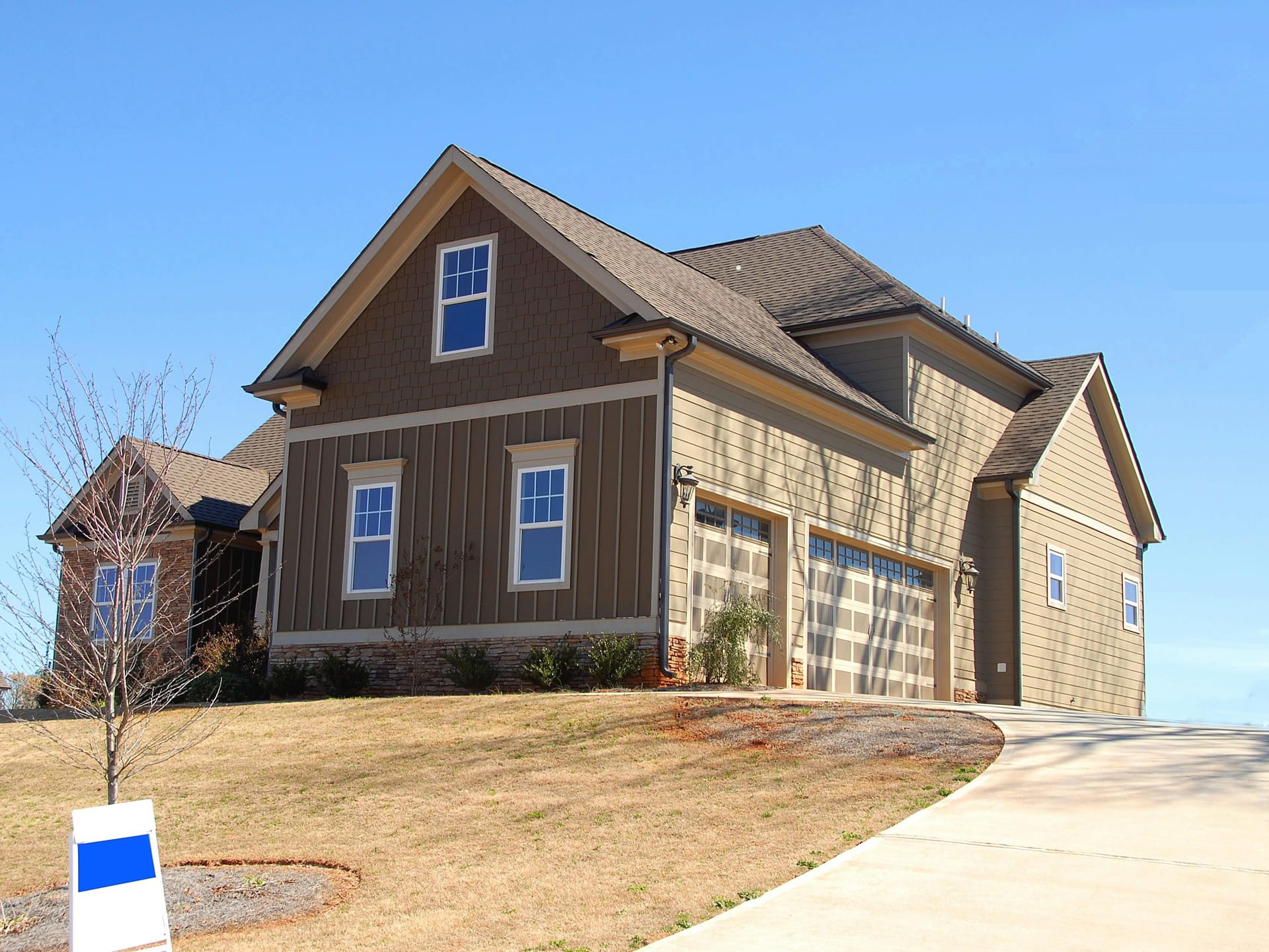 Standing Seam Metal Roof Solutions Tailored to Your Home